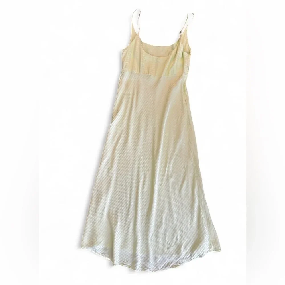 ASTR the Label Joan Dress Satin Finish Light Green Large
